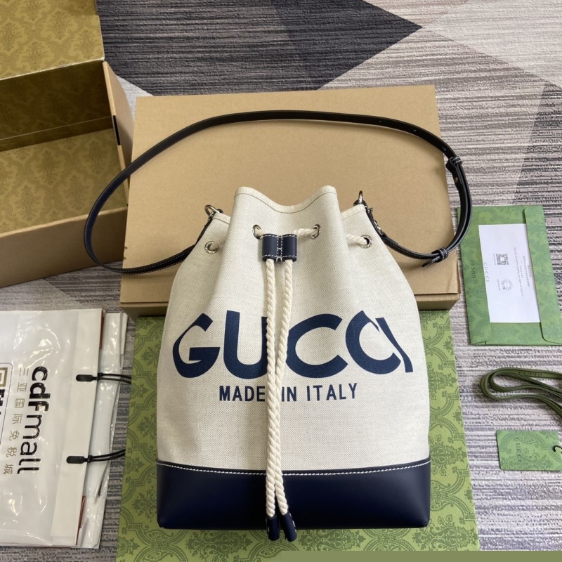 G*u*i bucket bags